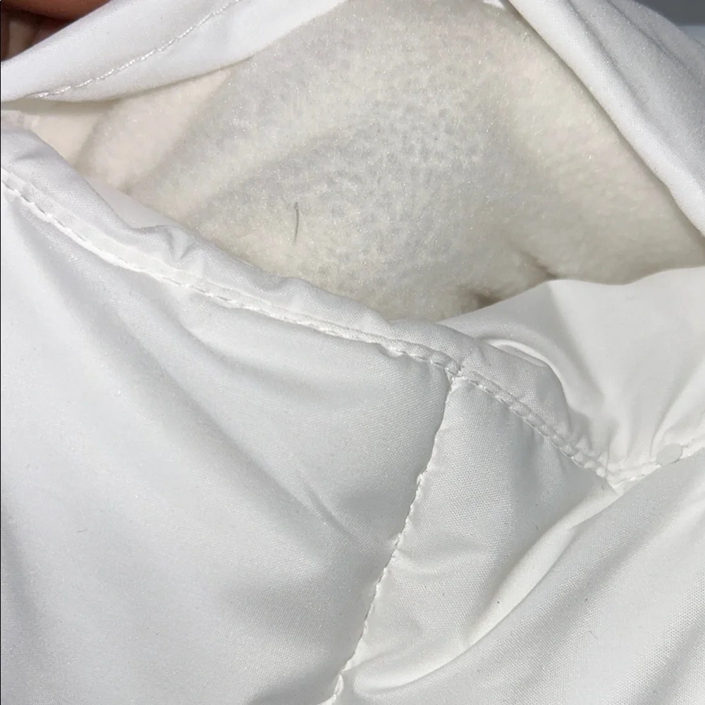 Garage Women's White Quilted Vest - Picture 7 of 14